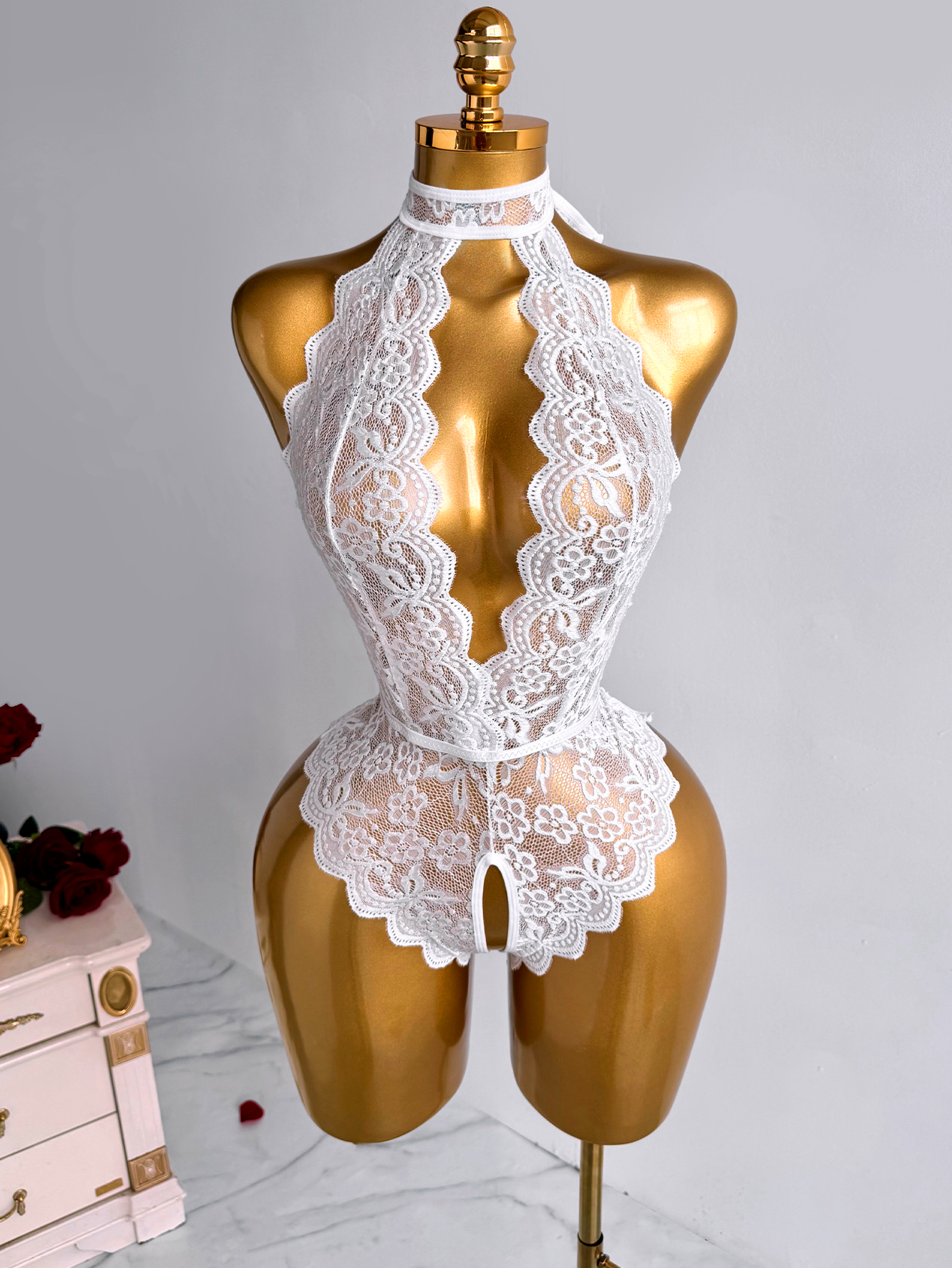 White Halter Neck Floral Lace  - Lace Teddy Lingerie recensione e prezzo